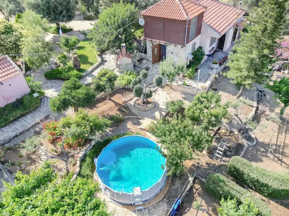 Rustic Retreat - Private Pool in Nature s Embrace