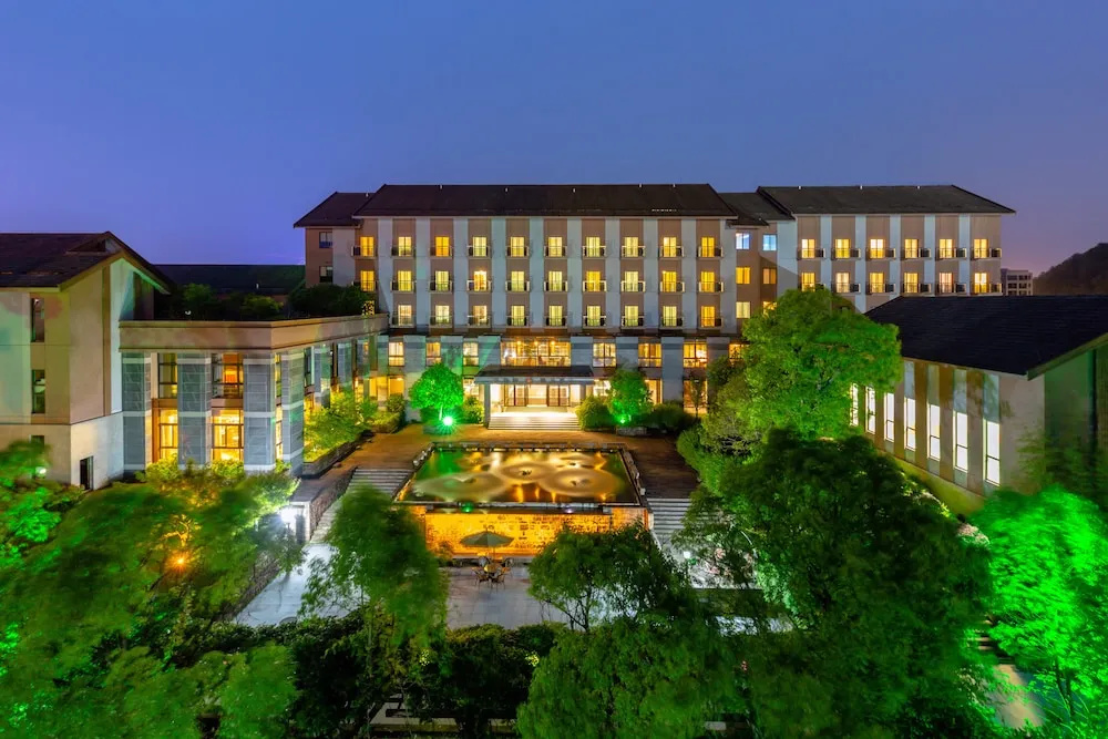 Hejing Zemeixuan Boutique Hotel