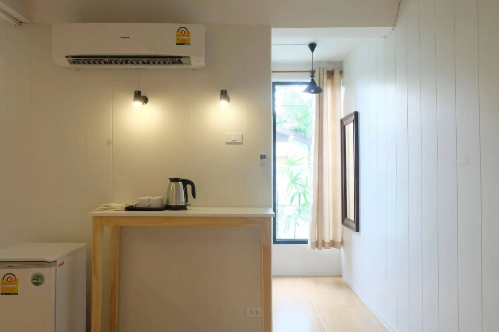 Plern Room And Backyard — 4