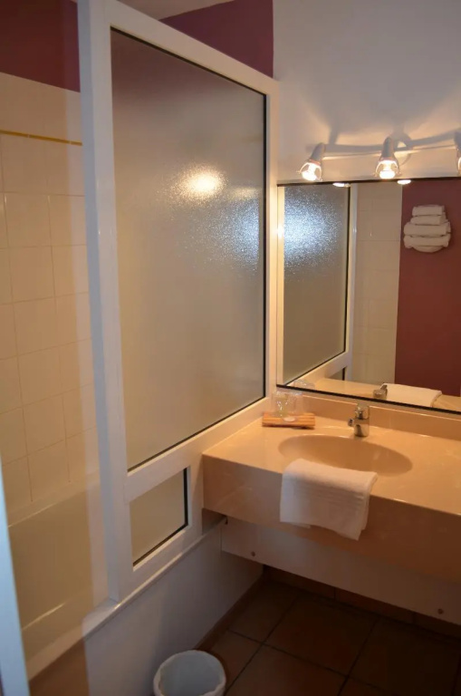 Hostellerie Saint Vincent Beauvais Aéroport - Chambres