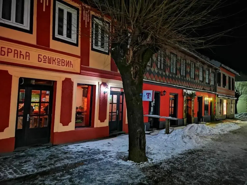 Apartments & Rooms Bojic