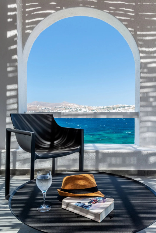 2 Bedrooms Villa