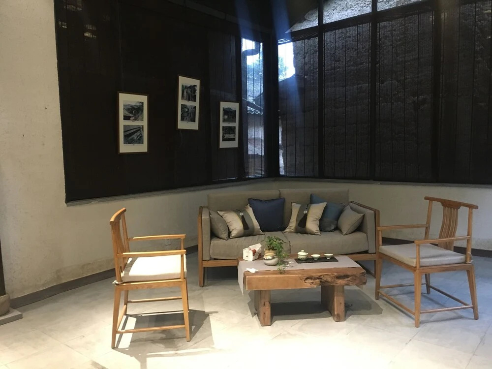 Lobby & Reception