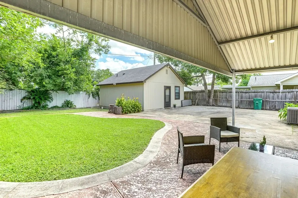7 Mi to Dtwn Houston: Family Home w/ Patio & Yard