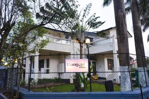 Hangout Villas