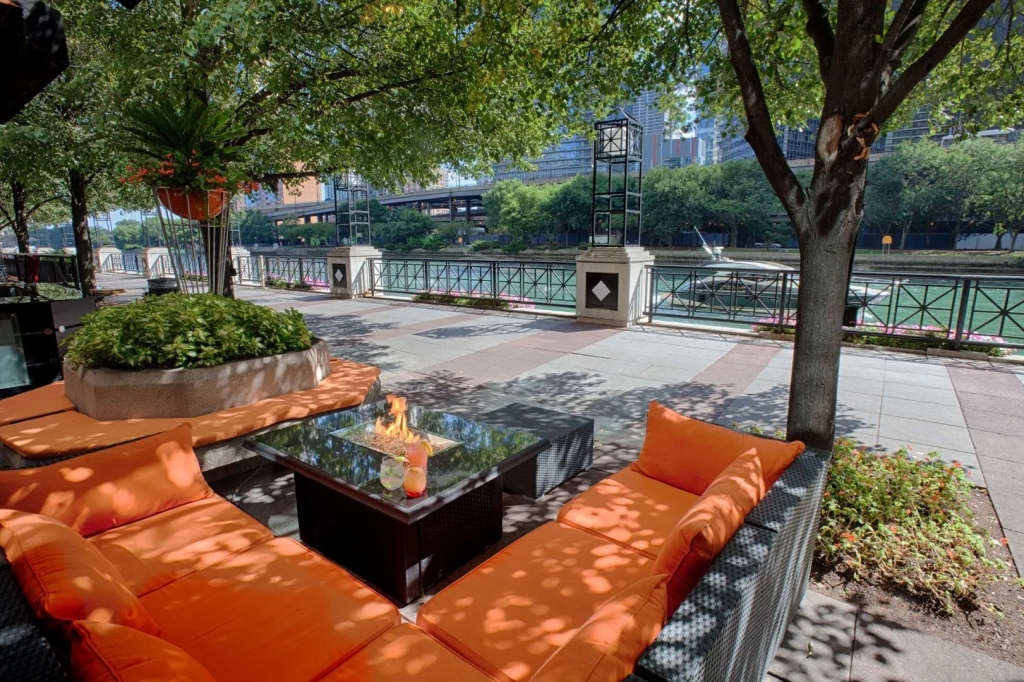 Sheraton Grand Chicago Riverwalk - 2