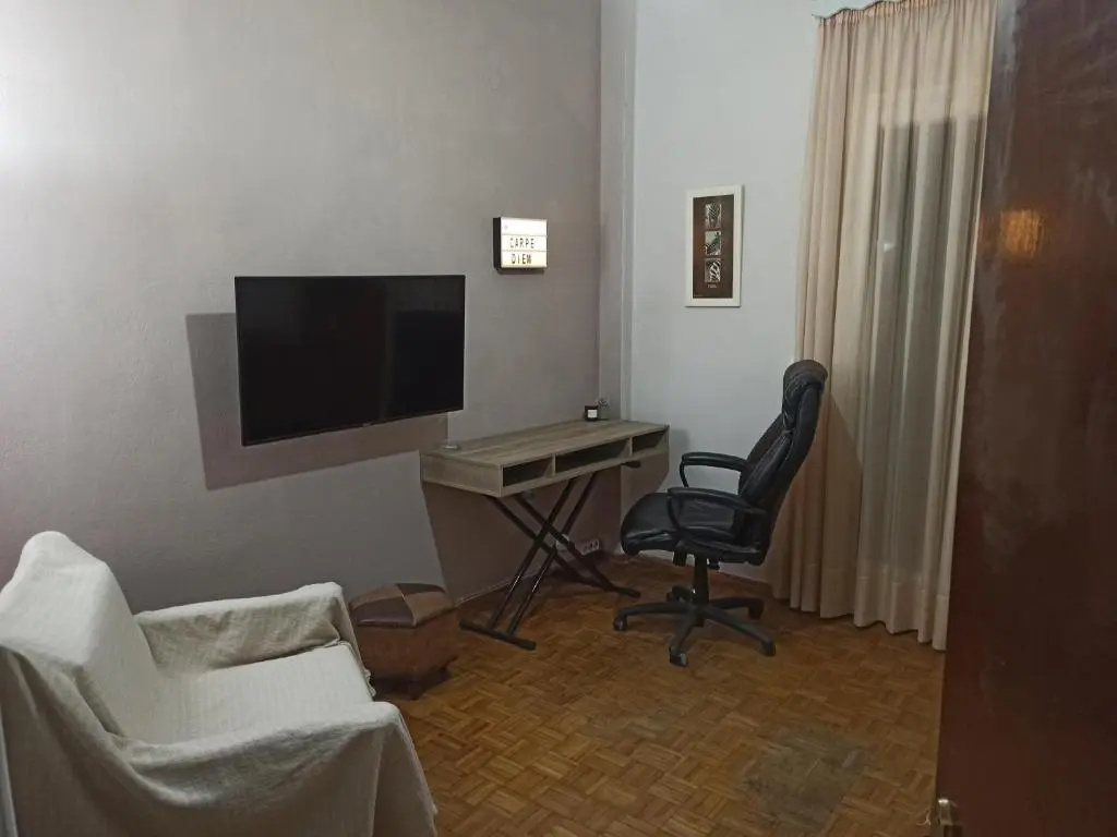 6th parodos Ioanni Theotoki 20