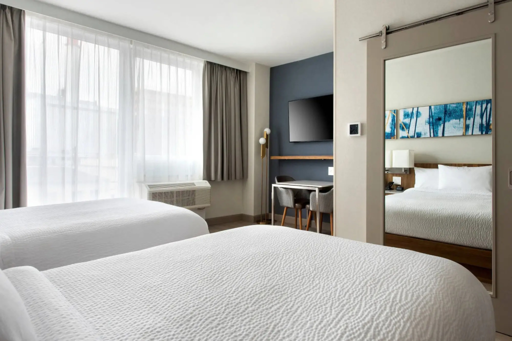 TownePlace Suites by Marriott New York Long Island City/Manhattan View — фото