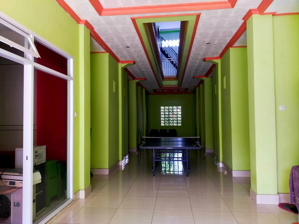 Lobby & Reception