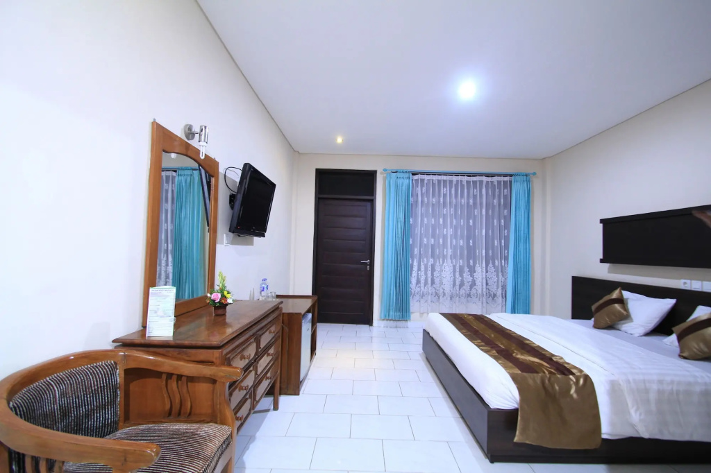Отель Bakung Beach Resort в Куте