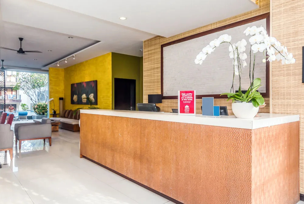 Lobby & Reception