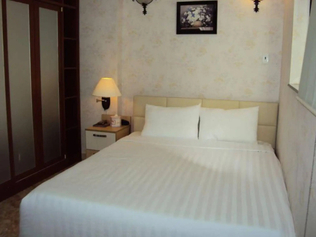 Huong Trinh Hotel
