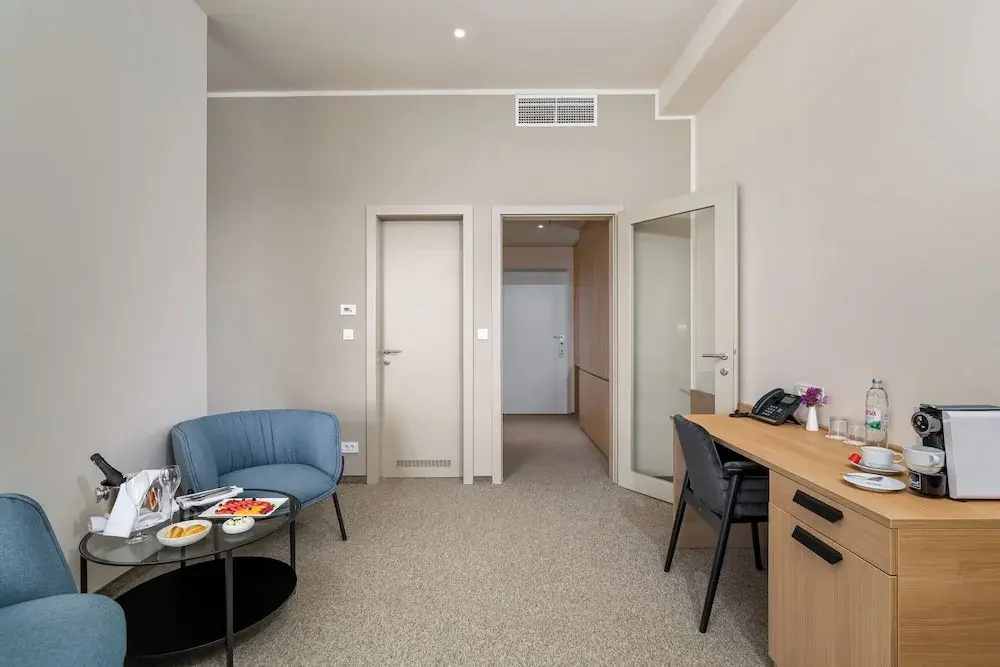 Hotel photo 7