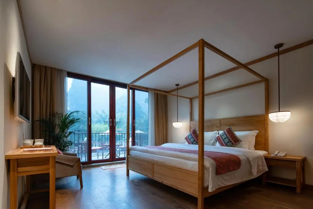 Standard Double room with balcony (full double bed)