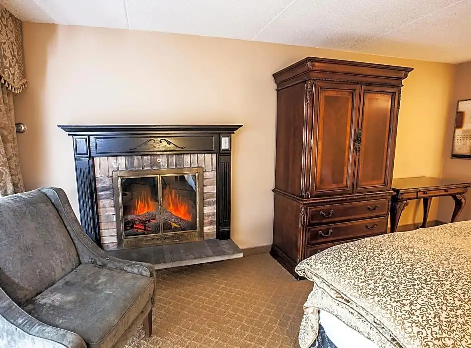 Double Suite (full double bed)