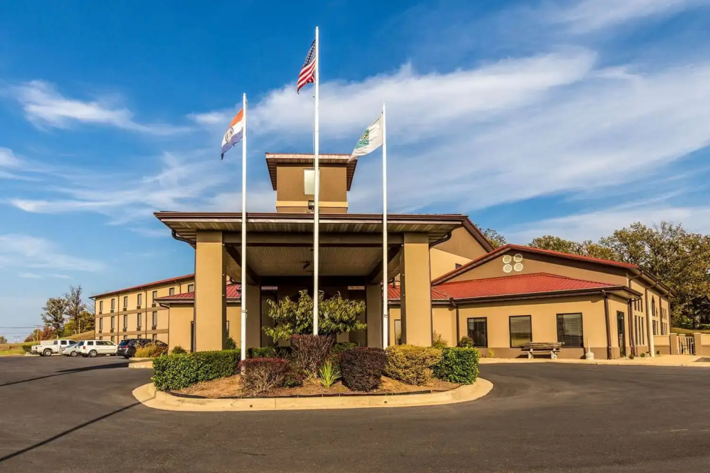 Quality Inn West Plains MO
