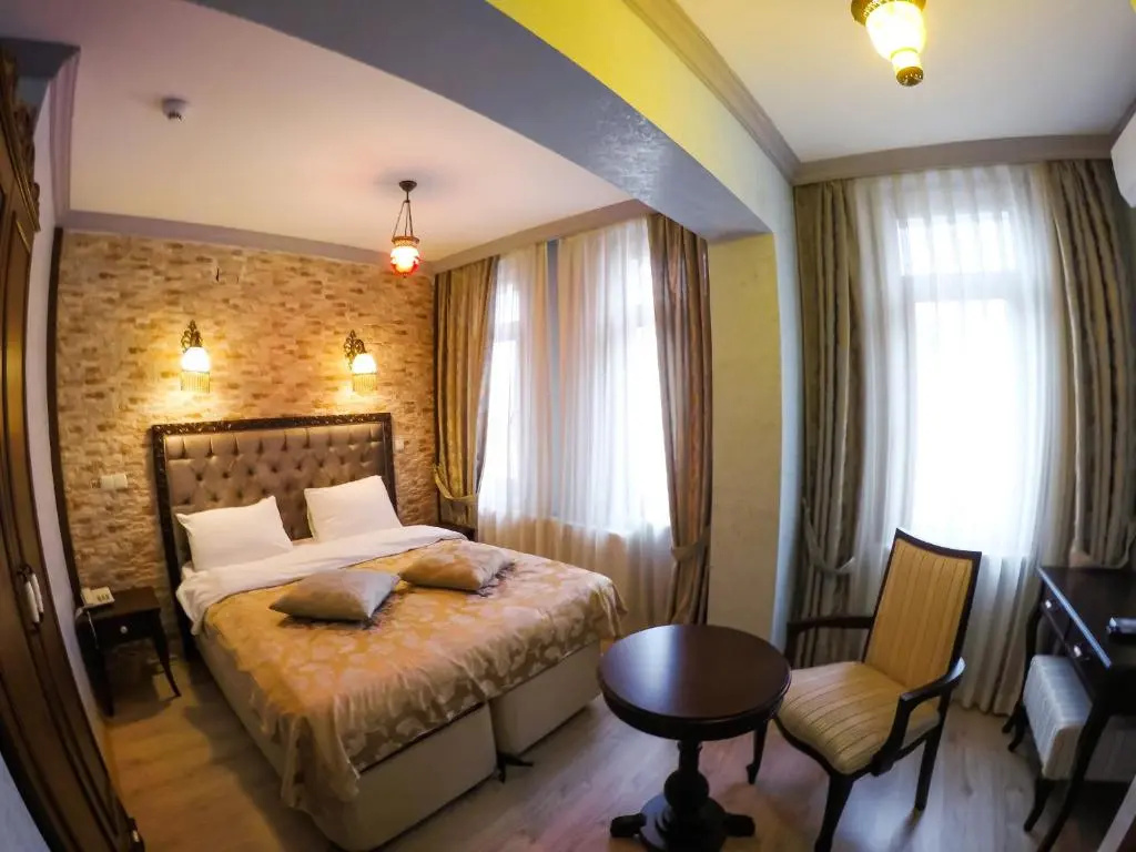 Superior Double room (full double bed)