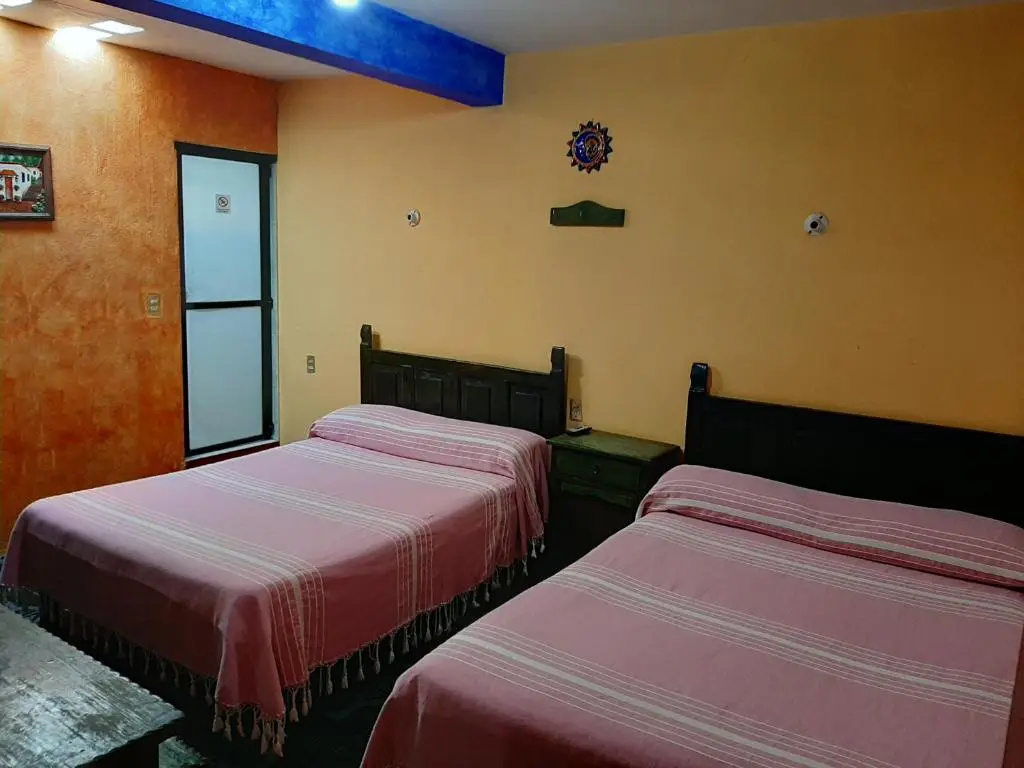Standard Quadruple room (2 full double beds)