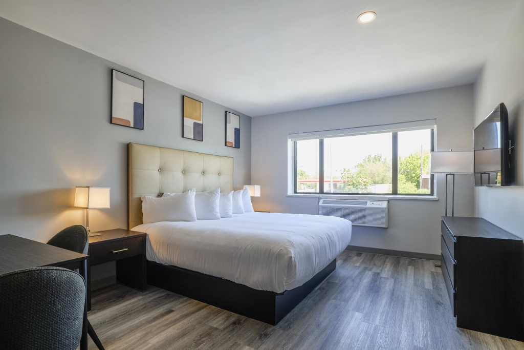 Hôtel Newstar Montréal — 4