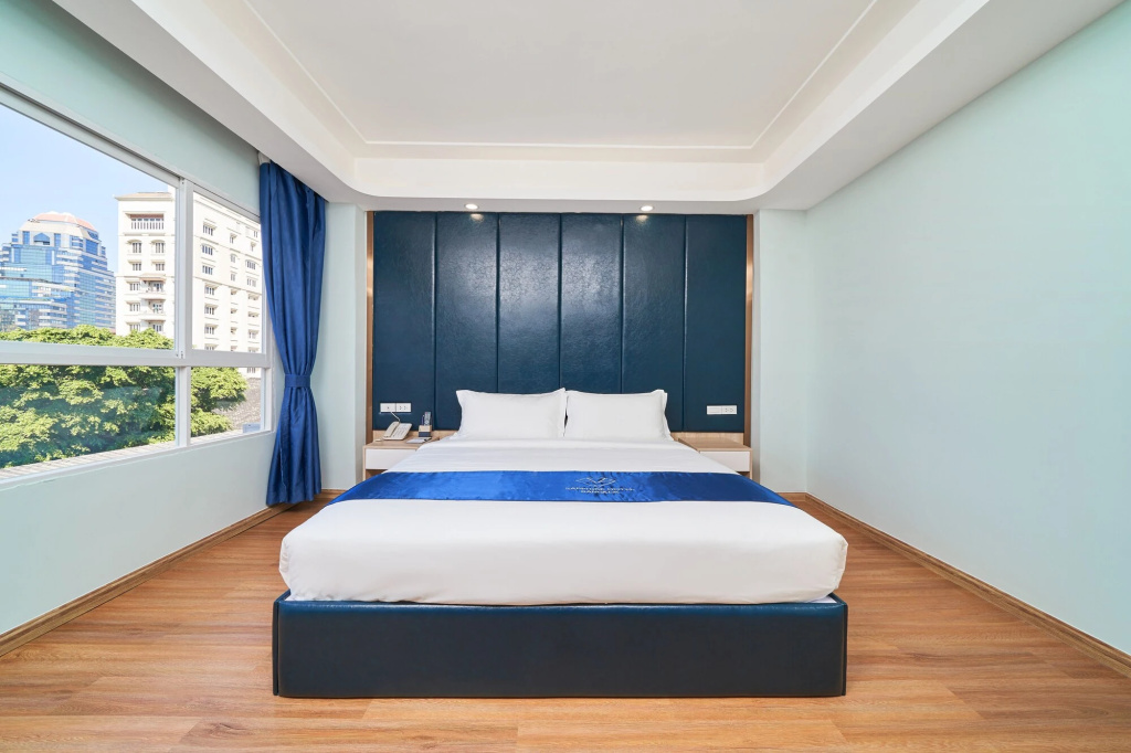 Sapphire Hotel Silom Bangkok — 4
