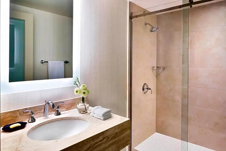 Sheraton Vancouver Wall Centre - Chambres