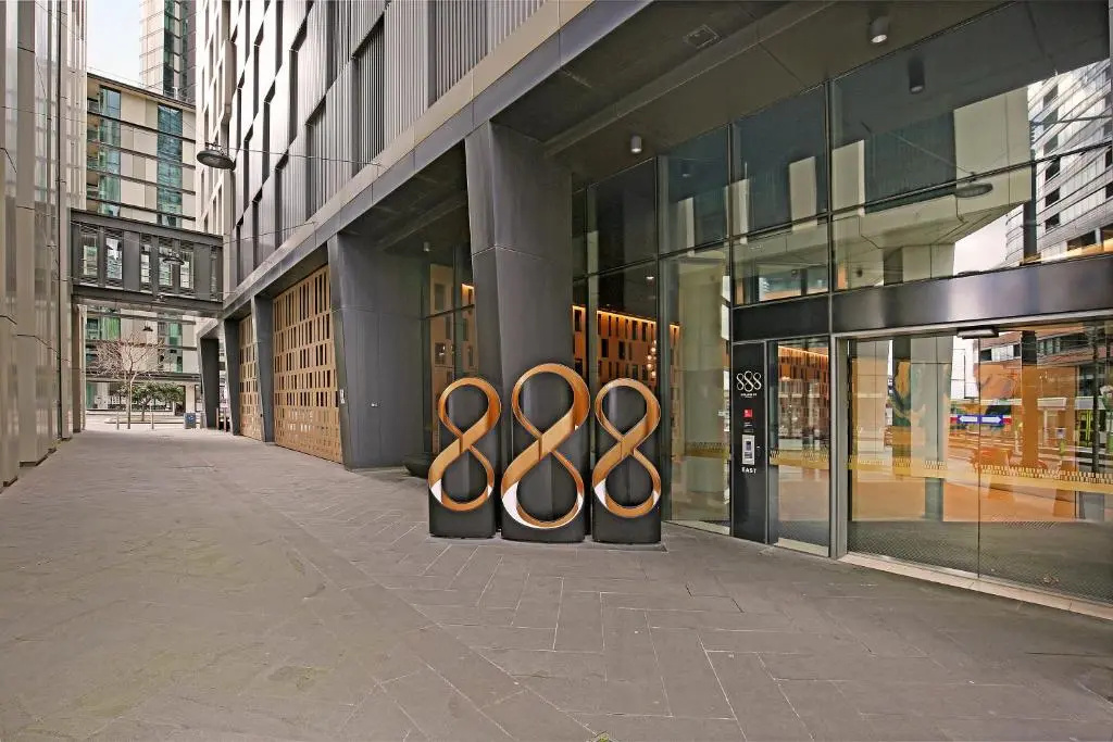 Astra Apartments - Docklands in Melbourne