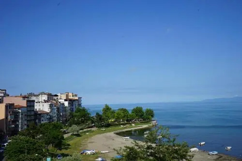 Beach & Waterfront