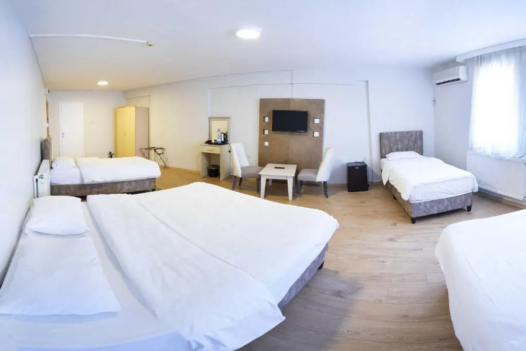 Economy room