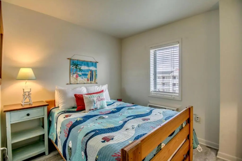 2 Bedrooms Apartment