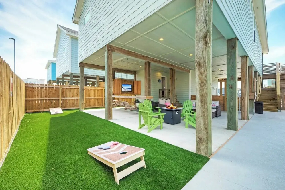 Swinging Easy by Avantstay Private Pool, Firepit, Balcony
