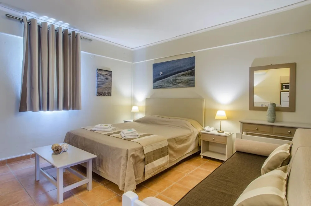 Superior Triple room with balcony