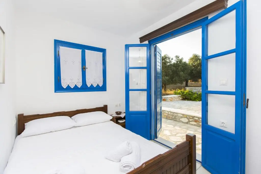 2 Bedrooms Cottage