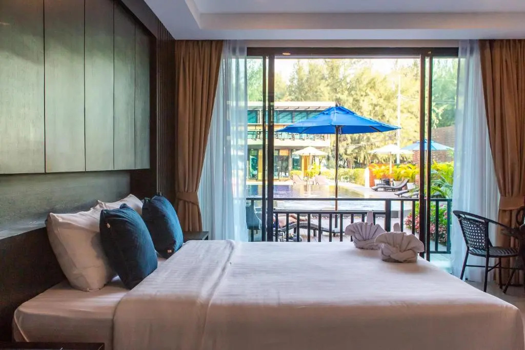 Deluxe Double room (full double bed)