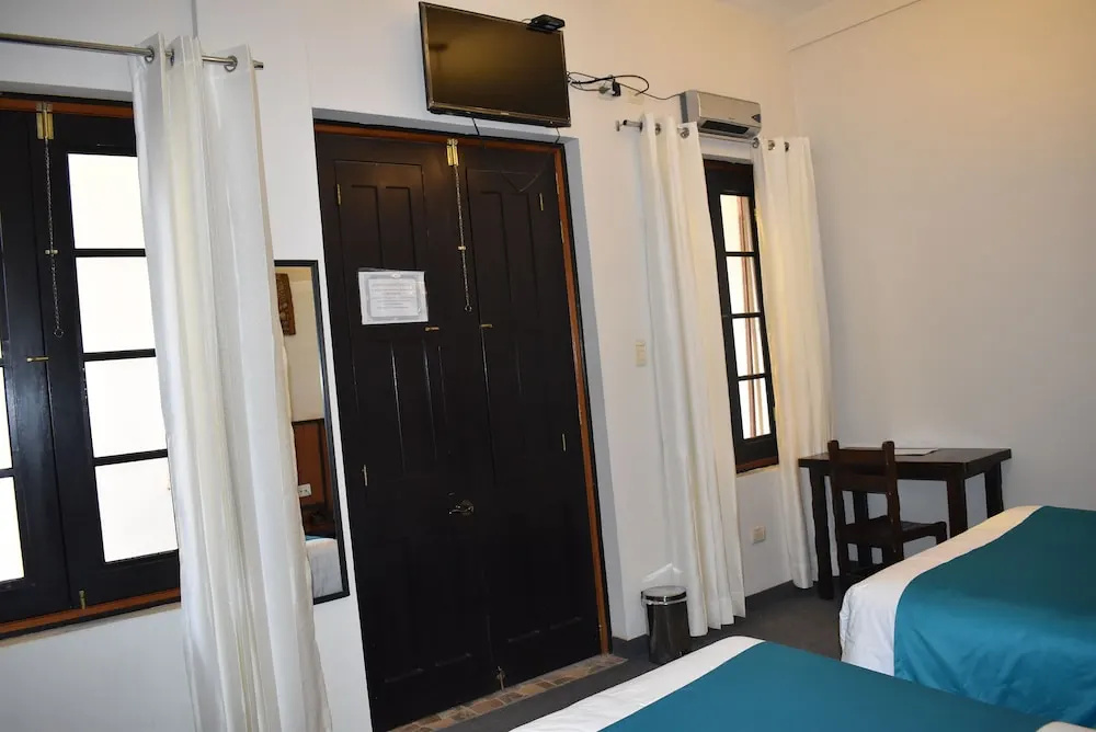 Colonial Plaza Hotel - Général