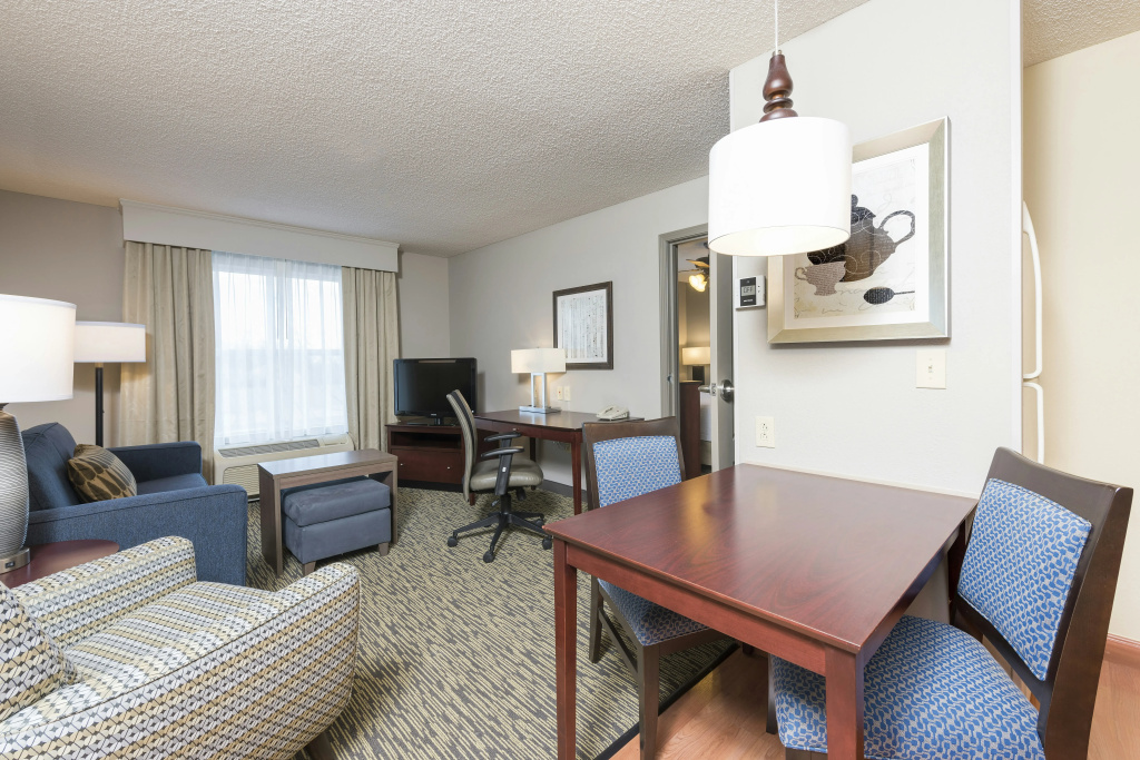 Homewood Suites by Hilton Bloomington - Général