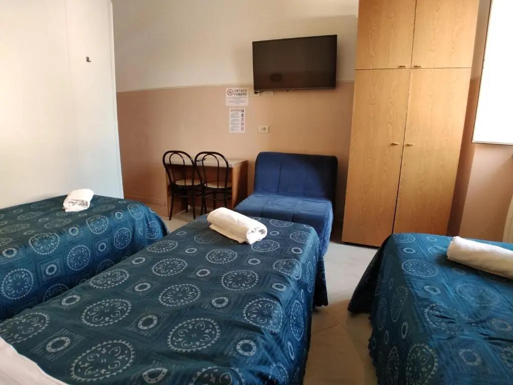 Triple room