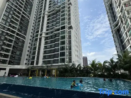 MH Platinum 2 Blissful Fully Aircon Suite