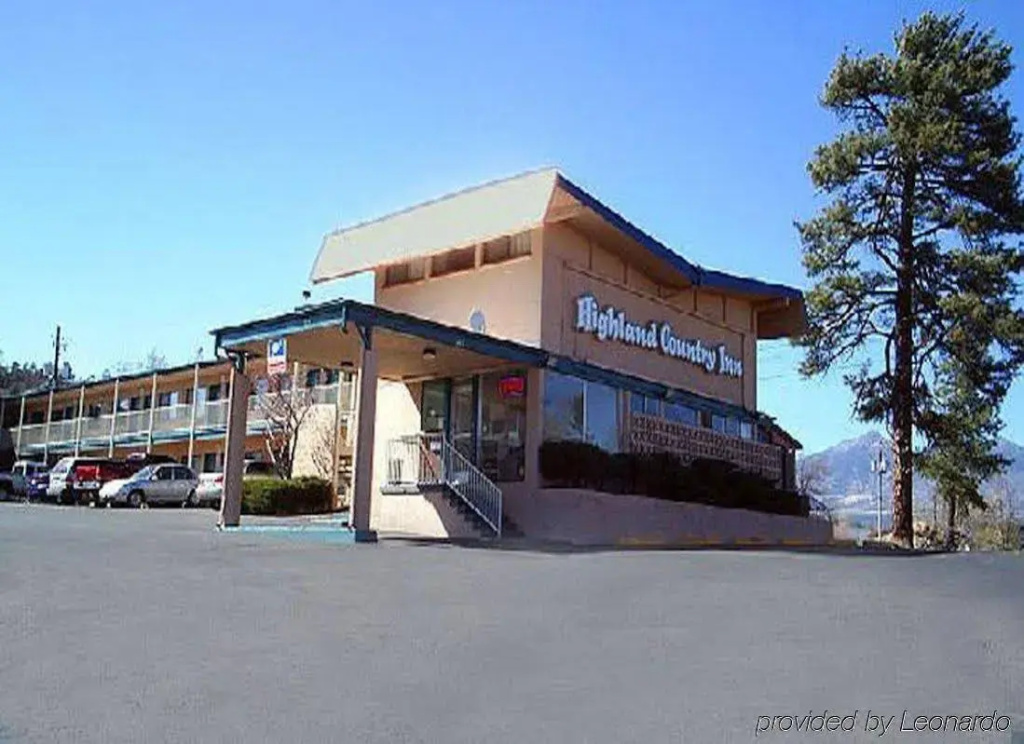 Highland Country Inn