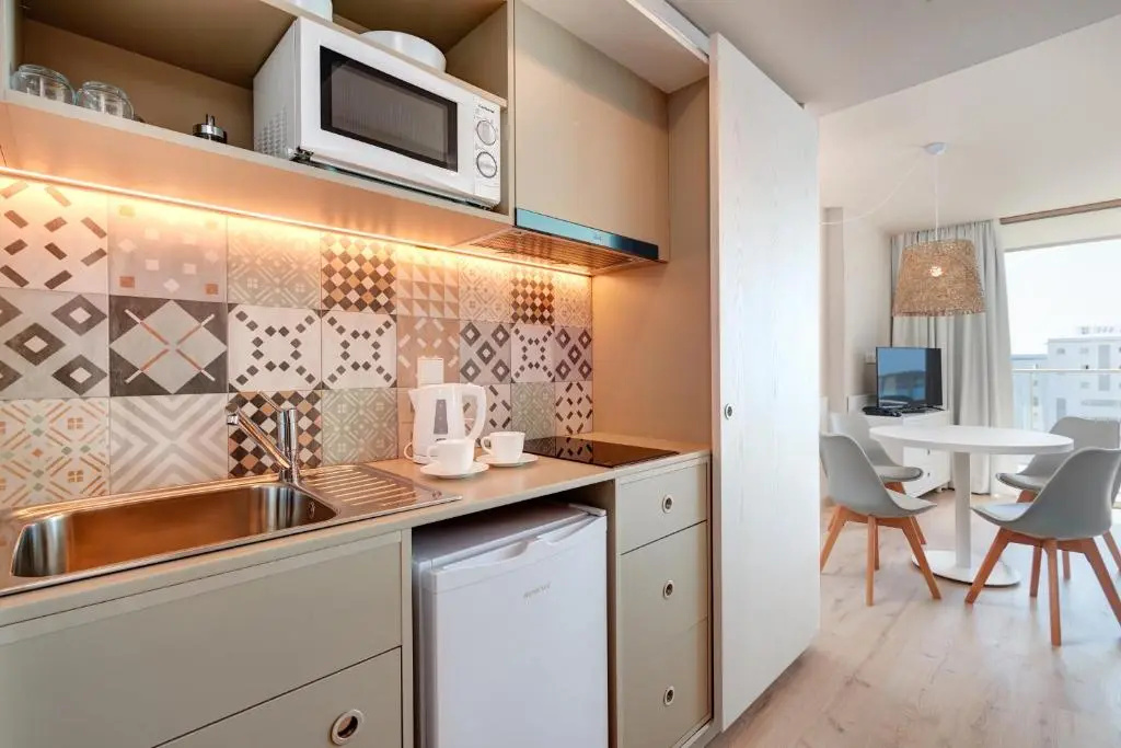 1 Bedroom Apartment