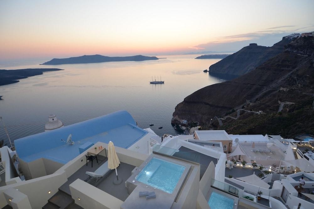 Beach & Waterfront