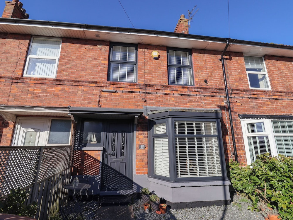 48 Waxholme Road