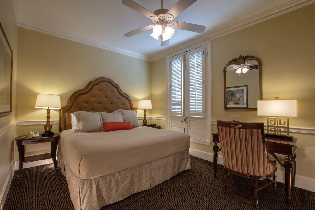 Hotel Provincial — 3