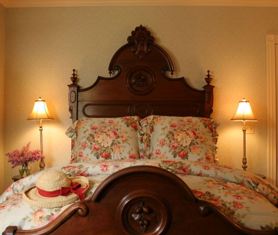The Inn at Thorn Hill & Spa by null