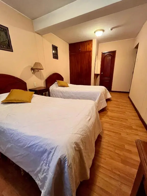 Standard Double room with city view twin beds