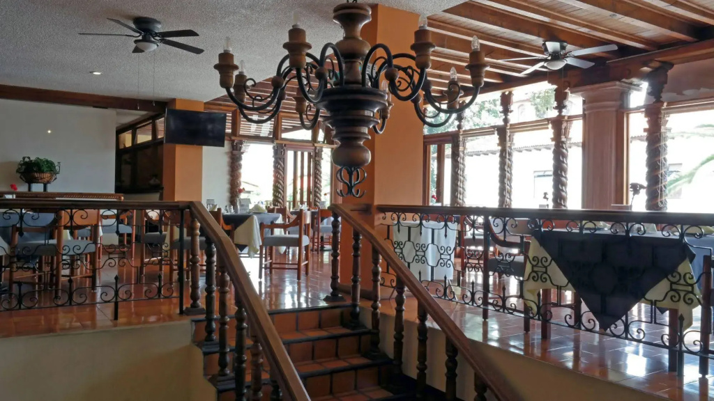 Hotel Plaza Uruapan - фото 12
