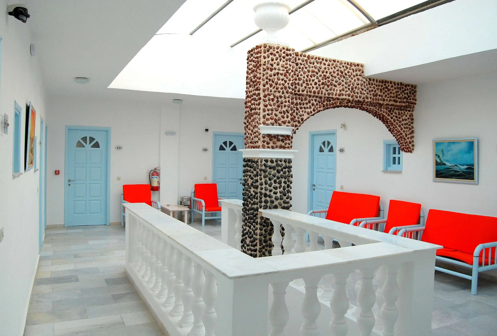 Lobby & Reception