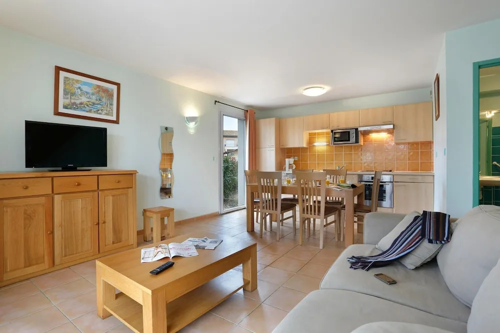 Voir la photo 3 — Holiday Home for 8 in a Secure Estate