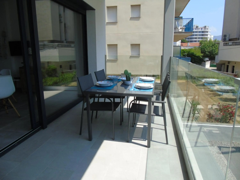 Appartement proche mer avec piscine Rosas