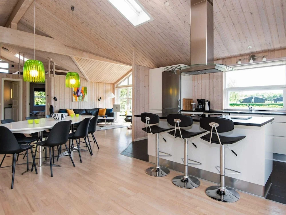 8 Person Holiday Home in Hemmet - фото 17