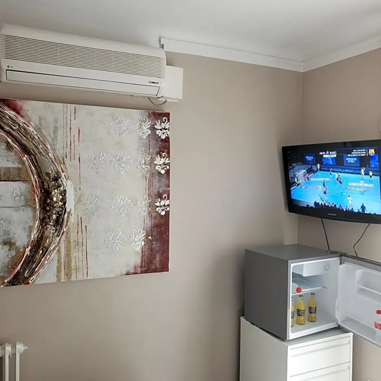 Hotel Ampuria Inn - Chambres